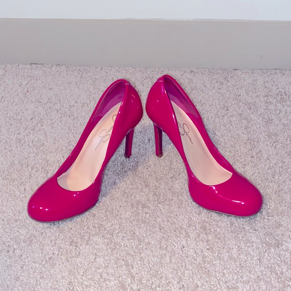 Jessica Simpson Pink pumps